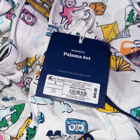 ROLLER RABBIT x target Pajamas adult - BNWT - Picture 5 of 5